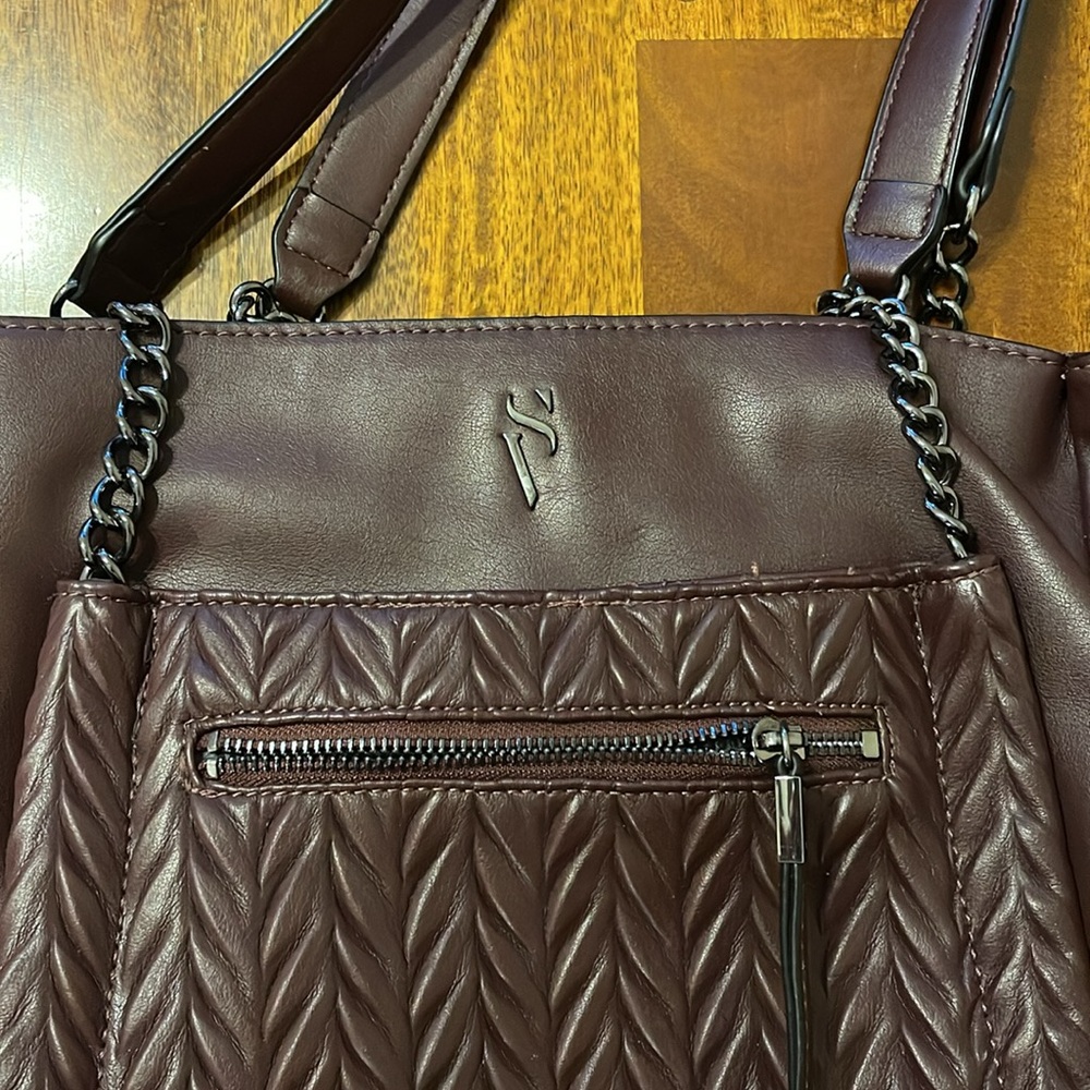 Women's Quilted Tote Bag in Deep Burgundy - Unbranded - Picture 2 of 8